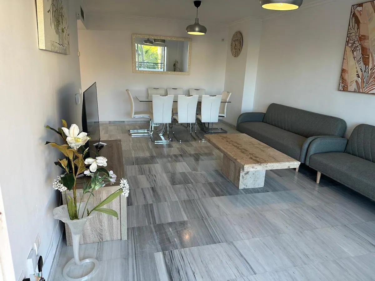 Luxurious 3 Bedroom Apartment In The Heart Of Alhaurin Golf Alhaurín el Grande