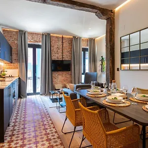https://class-bilbao-piso-diseno-a-c-elegante-funcional.sansebastianhotels.net